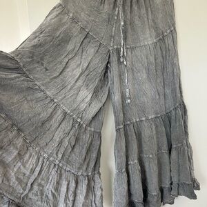 Custom-made Grey Tiered Wide-Leg Pants